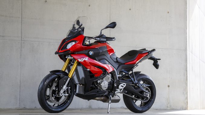 Foto 04 BMW S1000XR