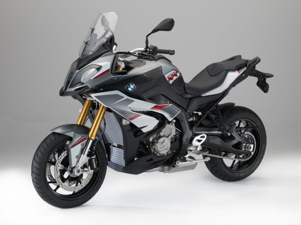 Foto 08 BMW S1000XR