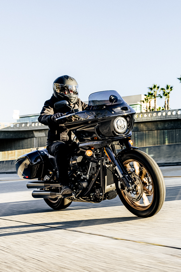 Foto 04 Harley Davidson Low Rider ST
