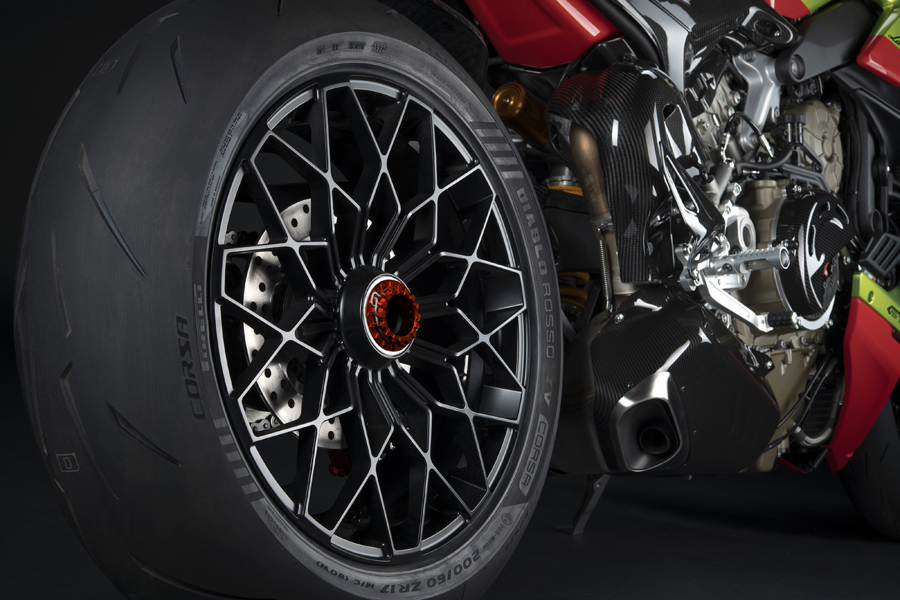 Imagen 06 Ducati StreetFighter V4 Lamborghini