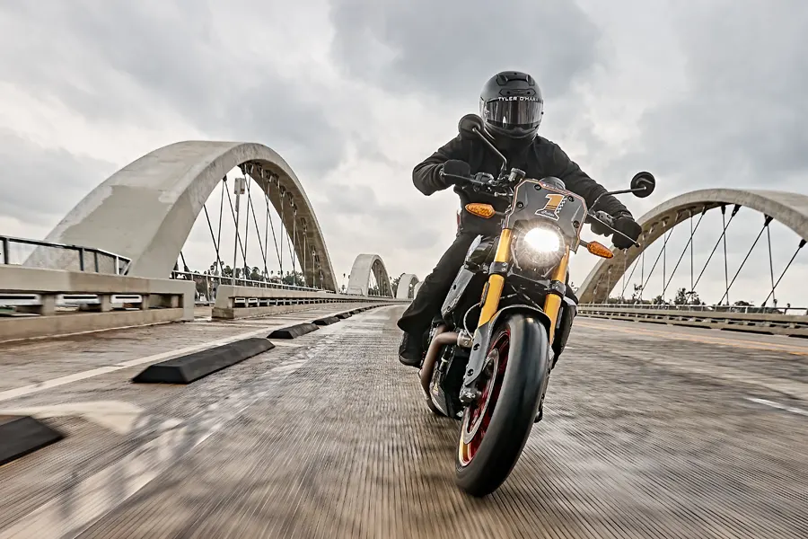 Imagen 004 FTR x RSD Super Hooligan