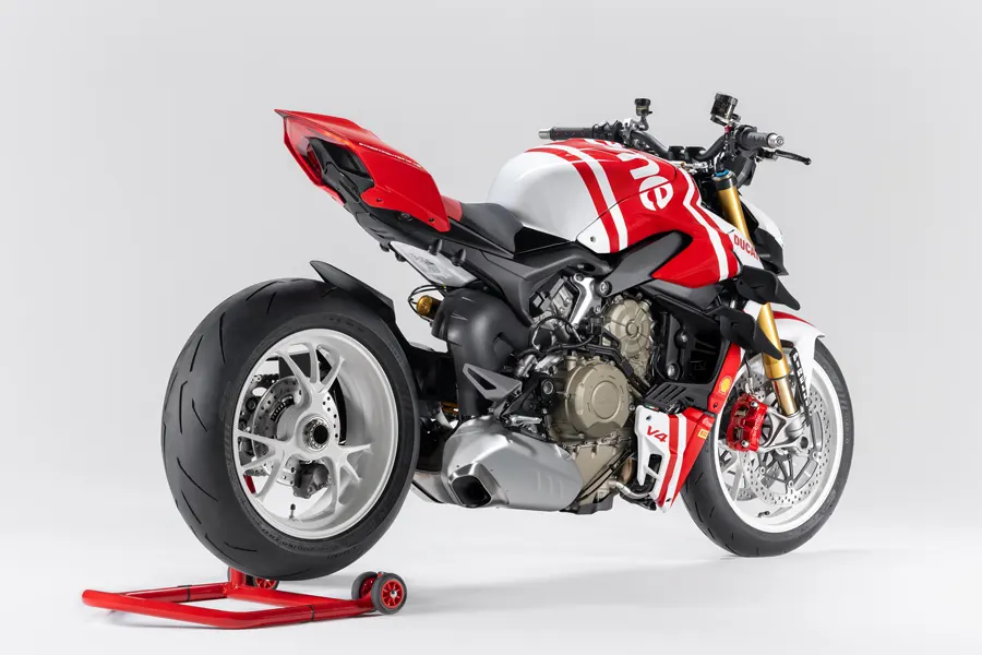 Foto 06 Ducati Streetfighter V4 Supreme