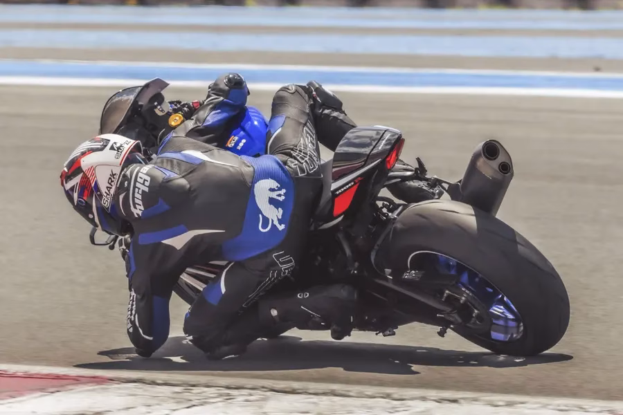 Foto 009 Suzuki GSX-R1000R 40º Anniversary