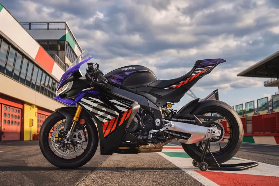 Foto 04 Aprilia Tuono V4 Factory 2026