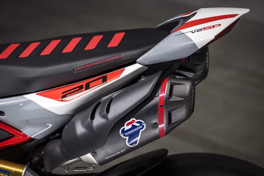 Foto 007 Ducati Hypermotard V2 SP