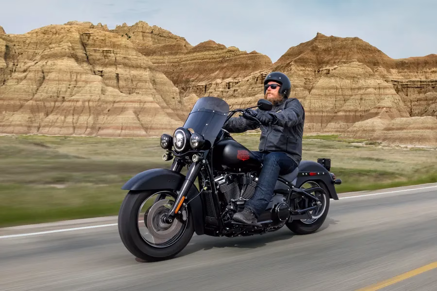 Foto 006 Harley-Davidson Deadwood
