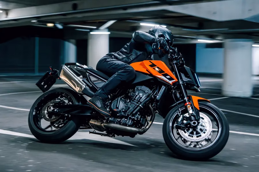 Foto 003 KTM 790 Duke 2027